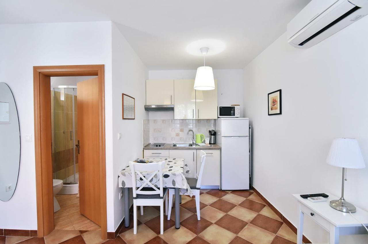 Apartments Luni バスカ エクステリア 写真