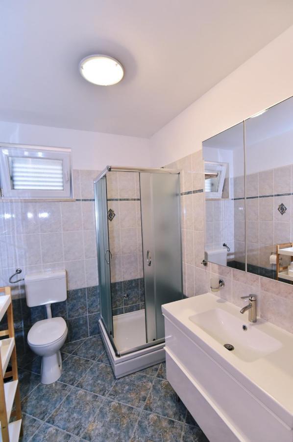 Apartments Luni バスカ エクステリア 写真